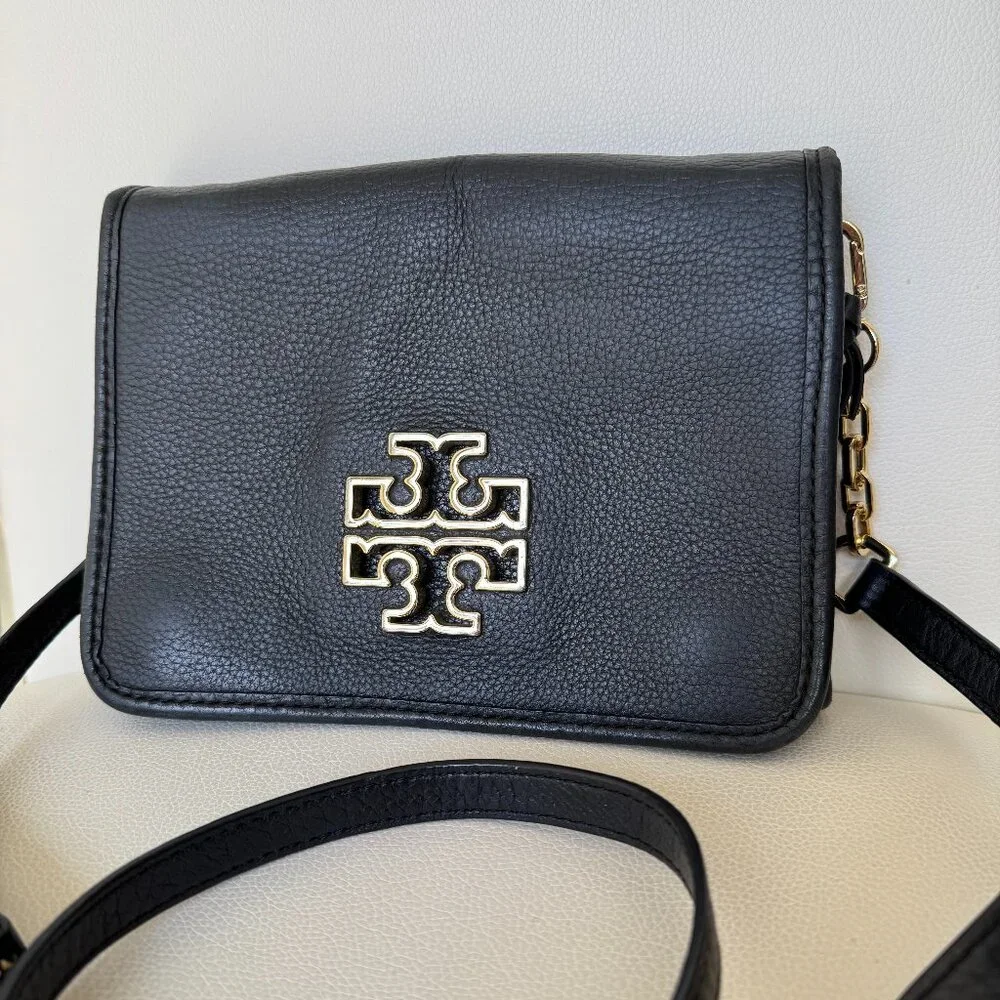 Tory Burch Britten Combo Crossbody Bag in Black Pebbled Leather